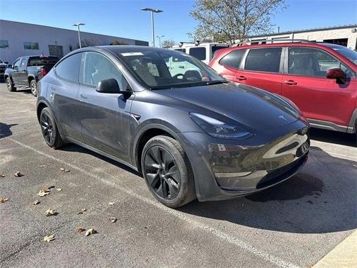 2025 Tesla Model Y Long Range