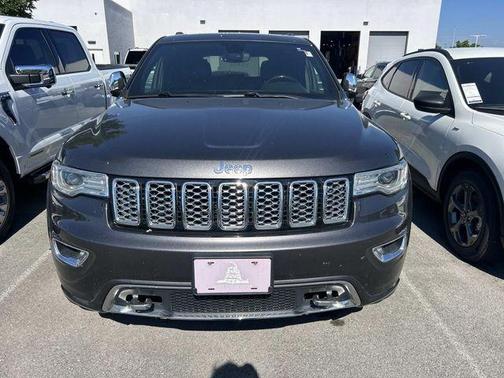 Granite Crystal Clearcoat Metallic 2019 Jeep Grand Cherokee Overland