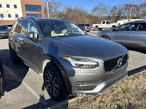2017 Volvo XC90 T5 Momentum