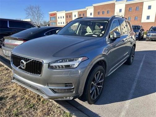 2017 Volvo XC90 T5 Momentum