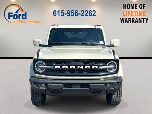 Desert Sand 2026 Ford Bronco Outer Banks