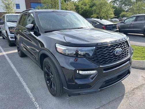 Black Metallic 2023 Ford Explorer ST