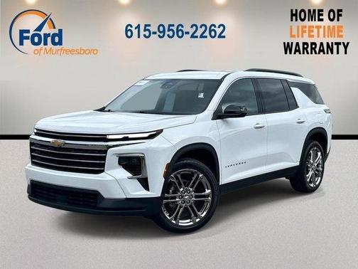 Summit White 2025 Chevrolet Traverse LT