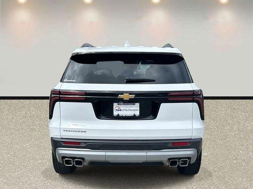 Summit White 2025 Chevrolet Traverse LT