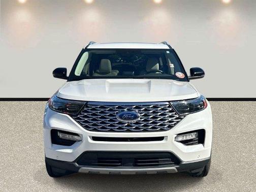 White Metallic 2021 Ford Explorer Platinum
