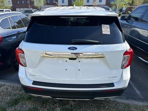 White Metallic 2023 Ford Explorer XLT