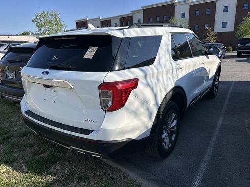 White Metallic 2023 Ford Explorer XLT