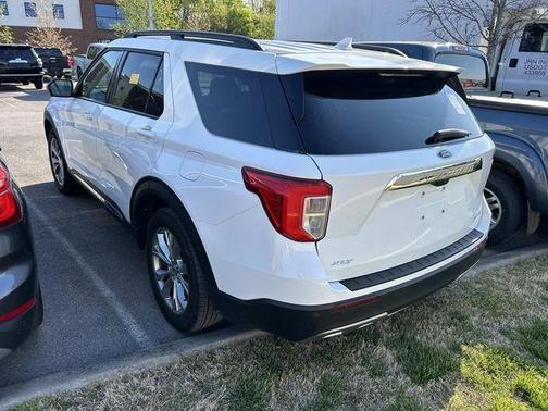 White Metallic 2023 Ford Explorer XLT