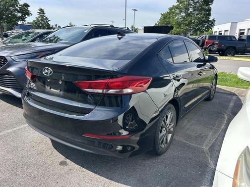 Phantom Black 2018 Hyundai ELANTRA SEL
