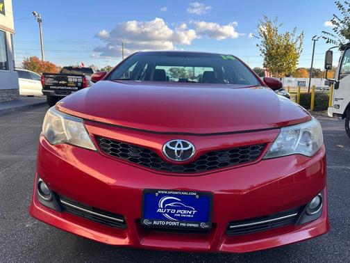 2014 Toyota Camry SE