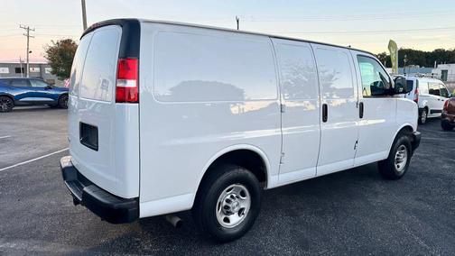 2021 Chevrolet Express 2500 RWD 2500 Regular Wheelbase WT