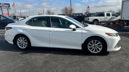 2024 Toyota Camry LE