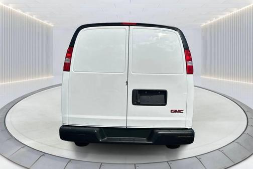 2022 GMC Savana 2500 Work Van