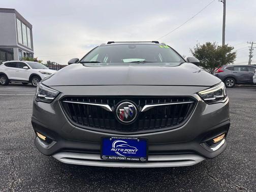 2018 Buick Regal TourX Essence
