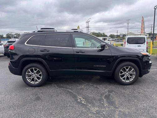 2018 Jeep Cherokee Latitude Plus