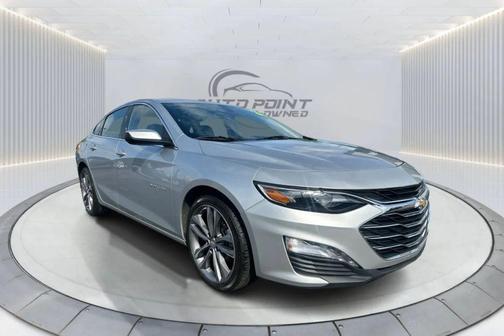 2022 Chevrolet Malibu FWD LT