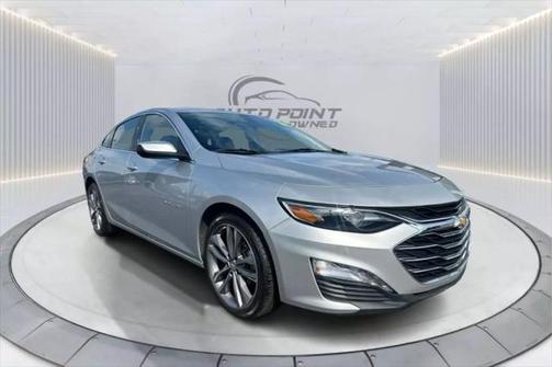 2022 Chevrolet Malibu FWD LT