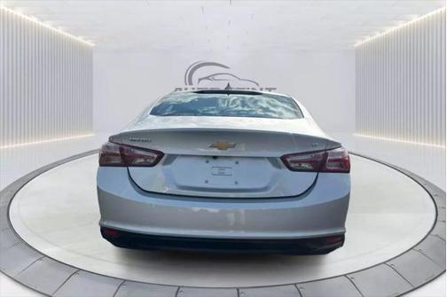 2022 Chevrolet Malibu FWD LT