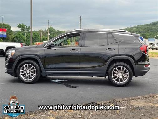 2023 GMC Terrain SLT