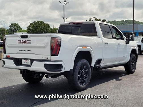 2025 GMC Sierra 2500 AT4