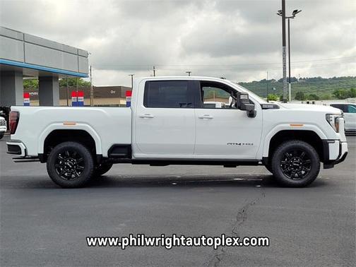 2025 GMC Sierra 2500 AT4