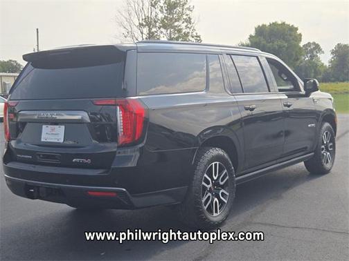 2021 GMC Yukon XL 4WD AT4