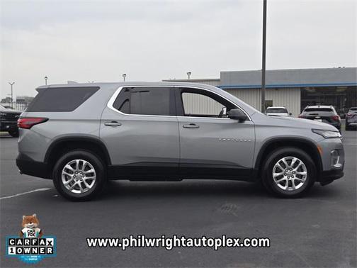 2023 Chevrolet Traverse LS