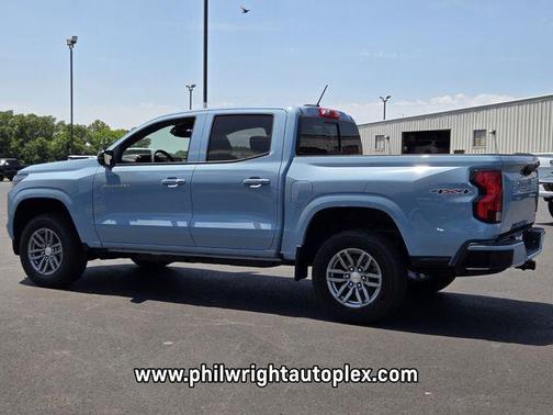 Snowdrift Metallic 2026 Chevrolet Colorado LT