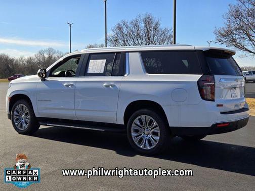 2023 Chevrolet Suburban LT