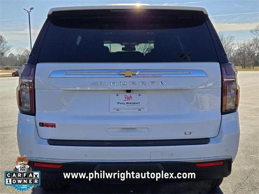 2023 Chevrolet Suburban LT