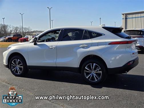 2022 Toyota Venza LE