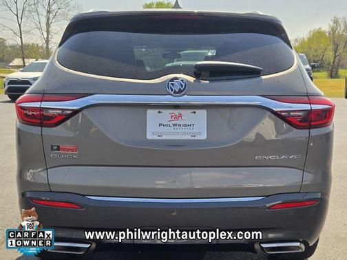 Pepperdust Metallic 2018 Buick Enclave Essence