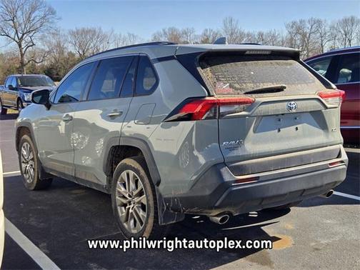 2019 Toyota RAV4 XLE Premium