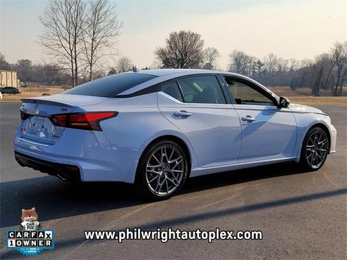 2023 Nissan Altima SR VC-Turbo FWD