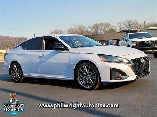 2023 Nissan Altima SR VC-Turbo FWD