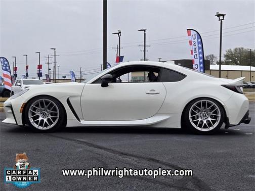 2024 Toyota GR86 Premium