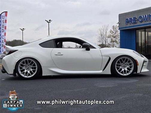 2024 Toyota GR86 Premium