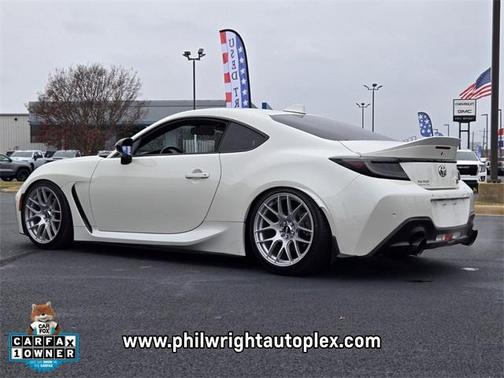 2024 Toyota GR86 Premium