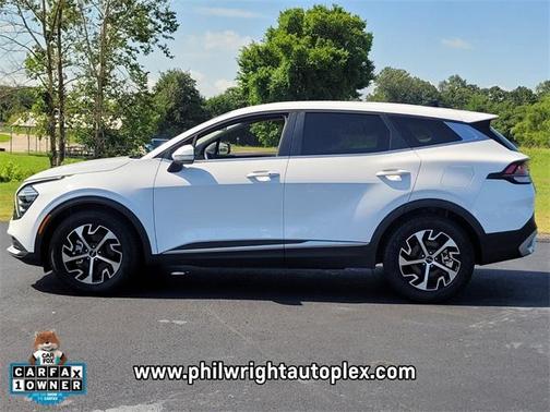 2024 Kia Sportage EX