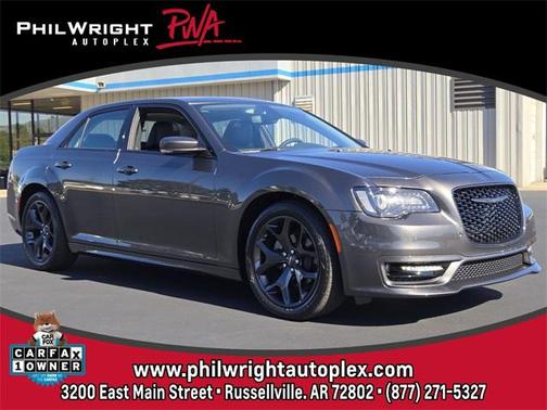 2023 Chrysler 300 Touring