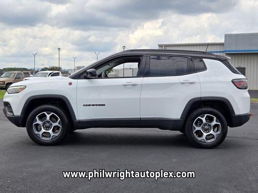 Bright White Clearcoat 2022 Jeep Compass Trailhawk