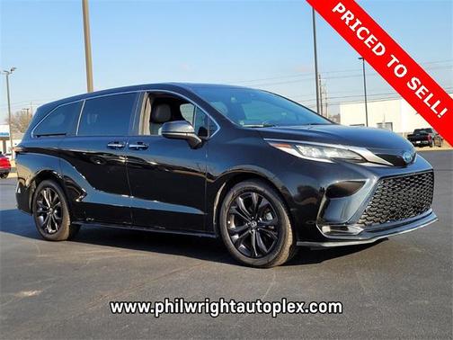 2023 Toyota Sienna XSE 7 Passenger