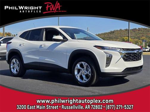 2025 Chevrolet Trax LS