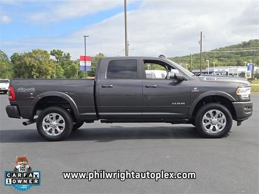 2020 RAM 2500 Laramie Crew Cab 4X4 6'4' Box
