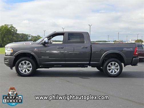 2020 RAM 2500 Laramie Crew Cab 4X4 6'4' Box