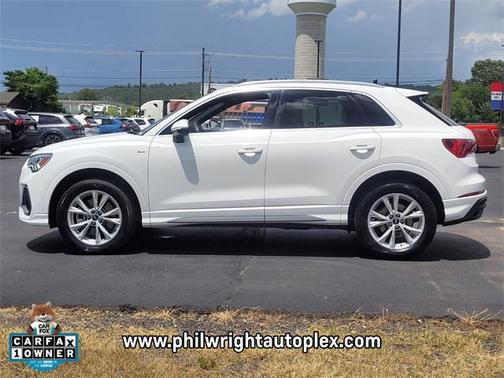 2024 Audi Q3 Premium 45 TFSI S line quattro Tiptronic
