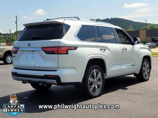 2024 Toyota Sequoia Base