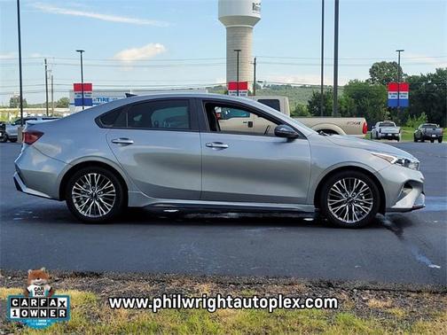 2023 Kia Forte GT-Line