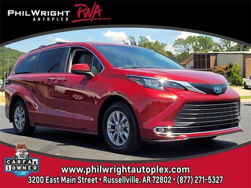 2024 Toyota Sienna XLE 8 Passenger