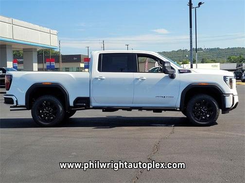 2025 GMC Sierra 2500 AT4